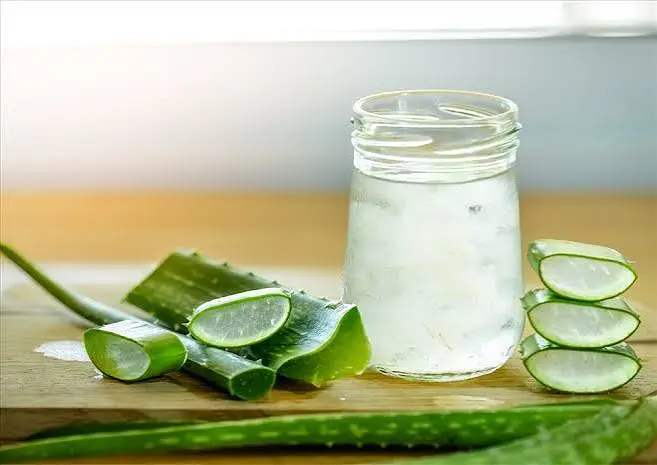 Điều trị mụn thịt ở cổ tại nhà đơn giản, dễ làm